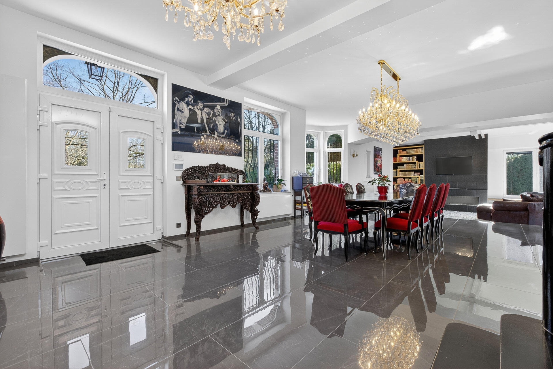Prestige & Luxury Prestige & Luxury